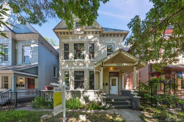Photo Top two floors of a classic 1890 Victorian mansion $619,900