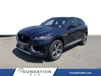 Photo Used 2017 Jaguar F-PACE S for sale