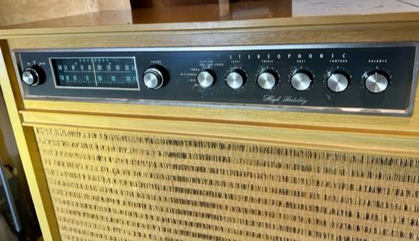 Photo Vintage Mid-Century Mod Console RadioRecord Player $1,250