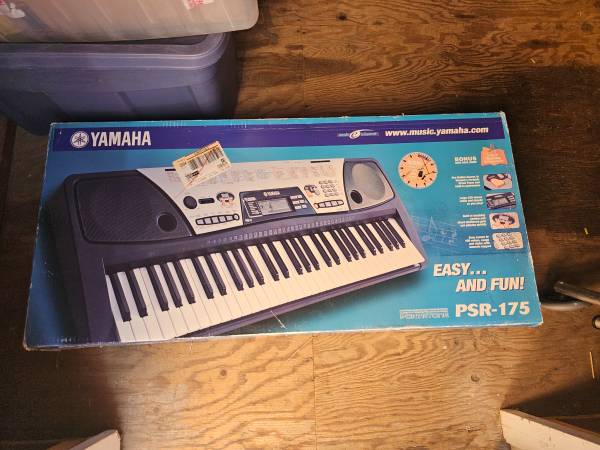 Photo Yamaha Keyboard Portable PSR-175 $150