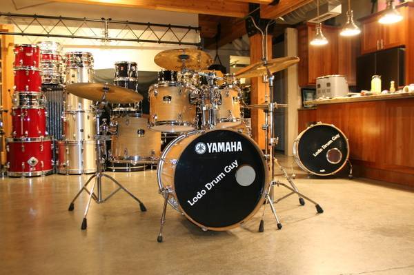 Photo Yamaha Stage Custom ADVANTAGE drum set BIRCH Sabian HHAAX BLONDE $1,160