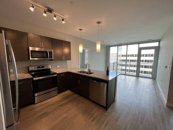 Photo Charming LoDo 2 Bed 2 Bath  Luxurious Downtown LoDo Union Station $2,954