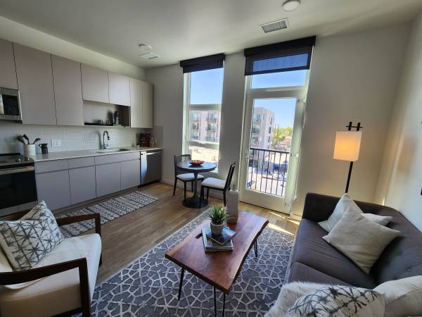 Photo Stunning Wash Park Studio  New Build SoBo Move in Today $1,716