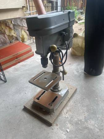 Photo old school table top 5 speed drill press $50