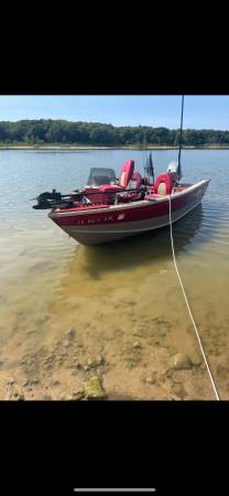 1998 Lund SS Angler Boat $8,500
