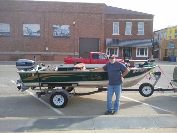 2000 Northwood boat and trailer $4,800