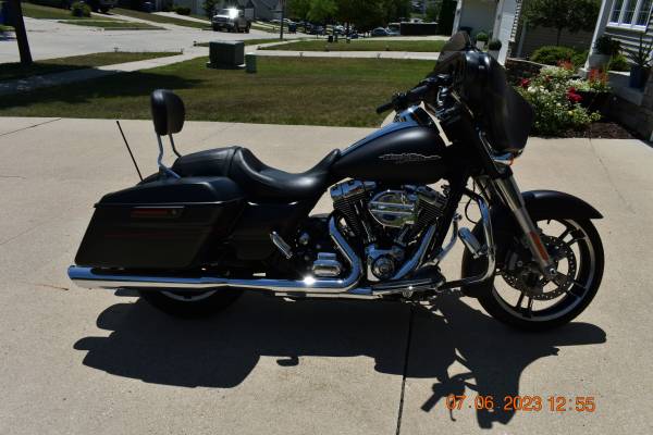Photo 2014 HD Street Glide Special $17,000