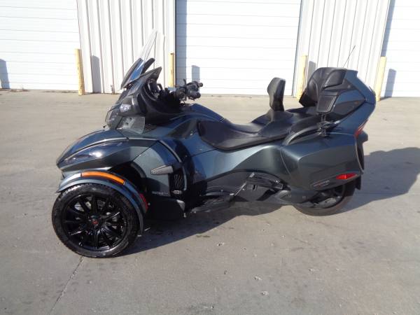 Photo 2018 Can-Am Spyder Limited RT Roadster $16,950