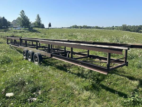 Photo 40 foot pontoon or house boat trailer $1,650