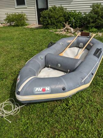 Photo Avon 10 ft dingy with paddles $600