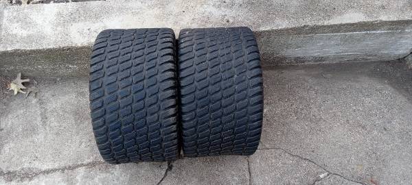 Photo Carlisle Turf Master Tires 20x10-10
