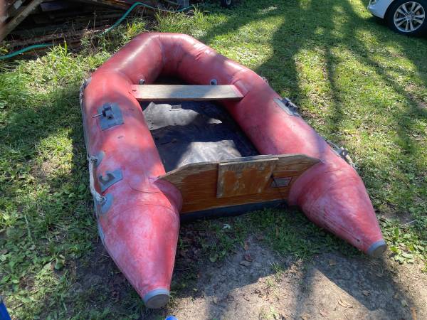 Photo Chillies lifeboat  dingy $125