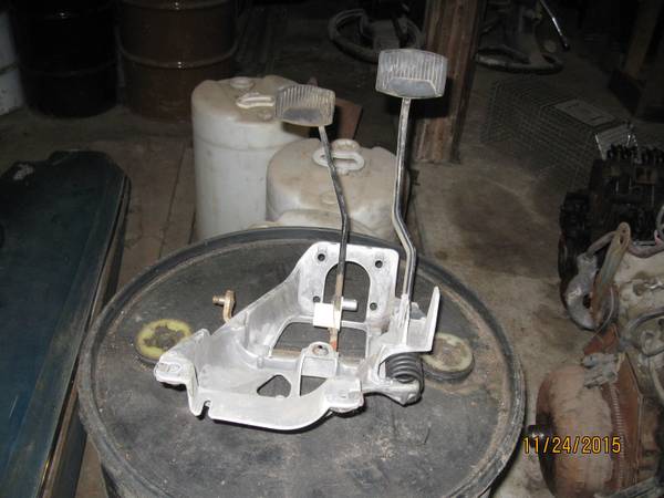 Photo Clutch Pedals for 1989 Ford Truck $50