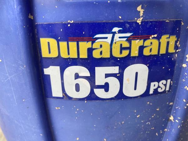 Photo Duracraft 1650 electric power washer $60