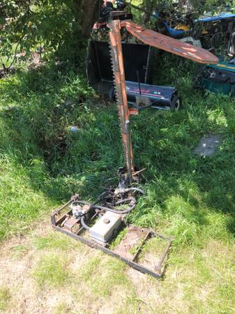 Photo Sickle mower for wheel horse tractors $600