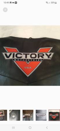 Photo VICTORY MOTORCYCLE VEST 2XL WITH EXTENDERS $100