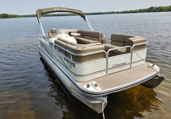 Photo Very Nicely Refurbished Pontoon Boat 60 HP EFI 4-STROKE Trailer Option $15,900
