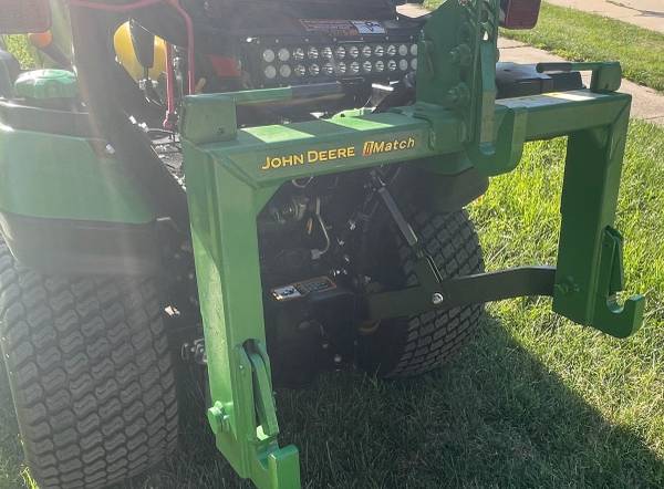 Photo iMatch John Deere Quick 3Point Hitch category 1 for John Deere 1025r $400