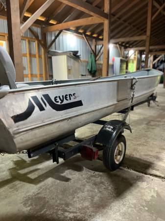 Photo 14ft. Aluminum Meyers Boat $1,450