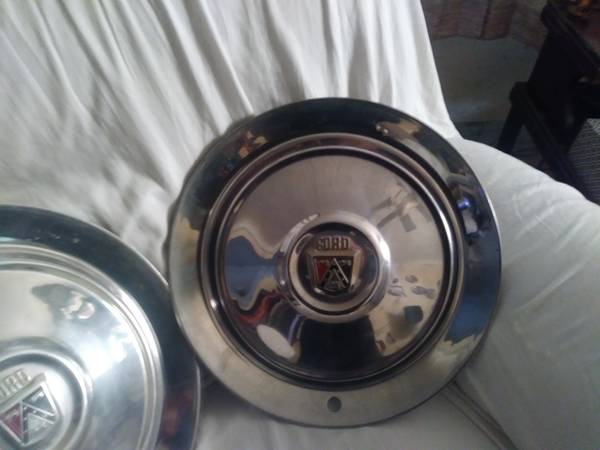 Photo 1952-1954 Ford 15 full hubcap set of 4 $140