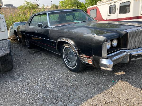Photo 1975-1977 Chrysler New Yorkers $1,000