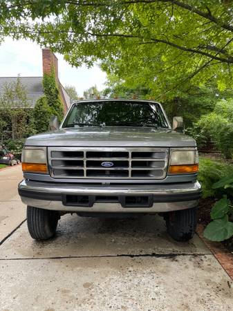 Photo 1996 Ford F350 - $27,900 (Grosse Pointe Woods)