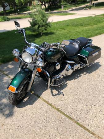Photo 1999 Road King - REDUCED PRICE $6,700