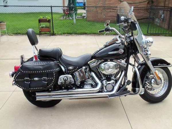 Photo 2002 Harley Davidson Softail $6,800