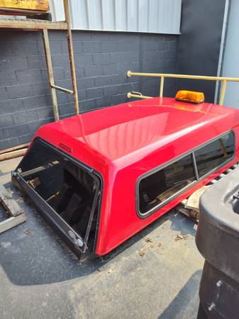 Photo 2007 ford f350 truck cap $200