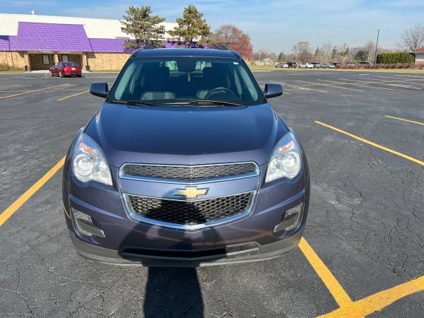 Photo 2013 Chevy equinox LT green title and one owner - $7,900 (Warren)
