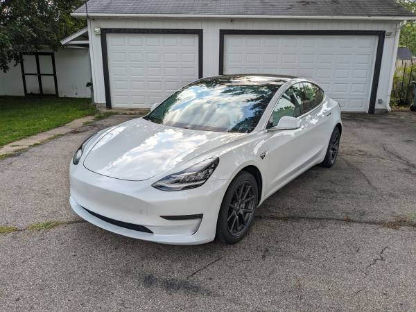 2020 Tesla model 3 Long Range AWD $38,999