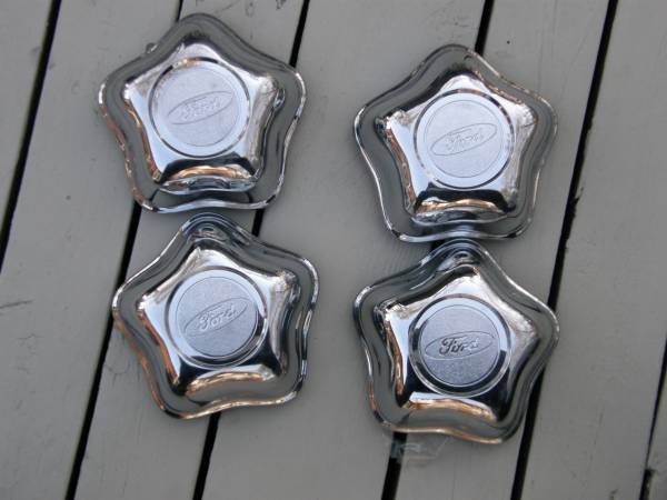 Photo 23) 2 ONLY FORD RANGER  EXPLORER CHROME CNTR CAPS $12