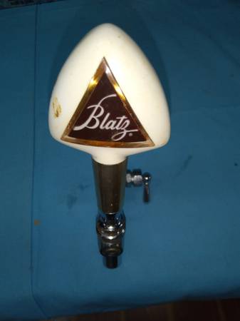 Photo BLATZ BEER TAP HANDLE w Brass Spigot SHIPPING AVAILABLE $25