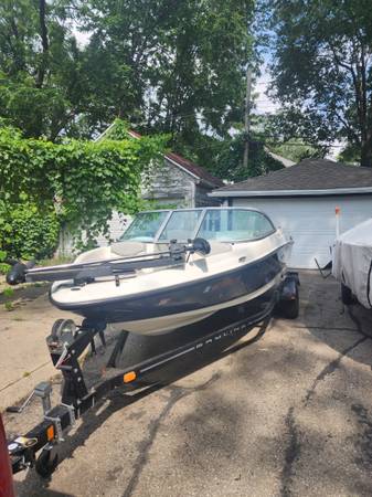Photo Bayliner 2011 $7,500