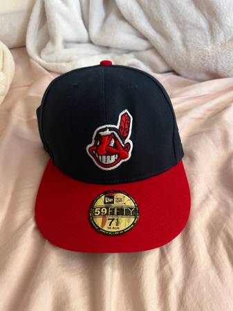 Photo Cleveland Indians Authentic New Era Cap 7 18 size $18