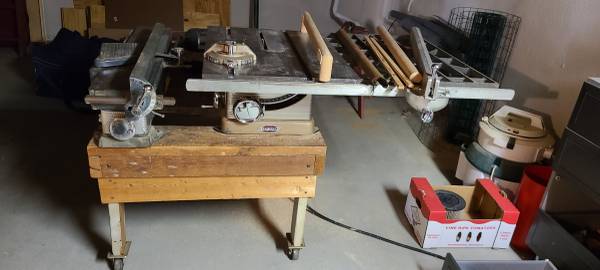Photo Craftsman table saw and planer $100
