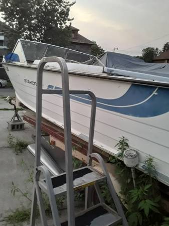 FOR SALE A 19FT STARCRAFT ALUMINUM BOAT AND TRAILER $600