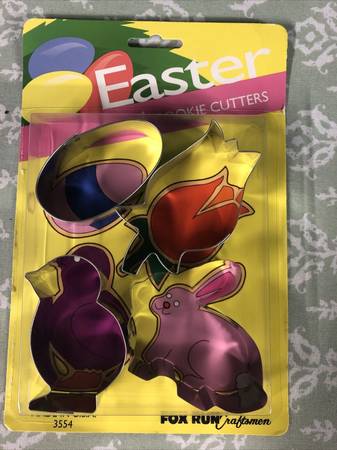 Photo FOX RUN BRAND USA - EASTER 4 COUNT SILVER METAL COOKIE CUTTERS $10