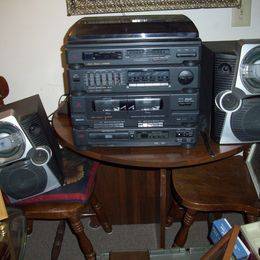 Photo Fisher Home Stereo Unit $75
