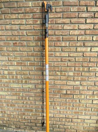 Photo Fiskars Extendable Pole Saw  Pruner Like New Mint $45