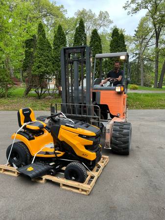 Photo Gas Riding Cub Cadet Lawn Tractor  Double Bagger $2,500