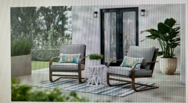 Photo Hton Bay Hshire Steel Wicker Lounge Chair with Cushions NEW $346