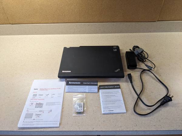 Photo Lenovo ThinkPad X230 Laptop with i7, IPS screen, 16GB RAM $280