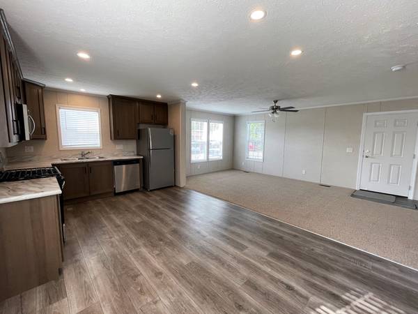 Photo Modern 2023 Built Home for Rent in a Popular Community - APPLY NOW $1,599