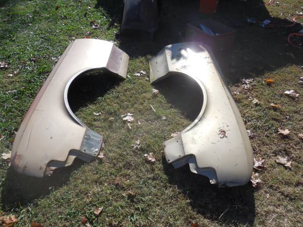 Photo Rust free L or R fender 1966 Oldsmobile Delta 88 $225