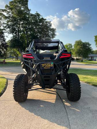 Photo STREET LEGAL NEW 2022 RZR PRO XP SPORT only 3.5 Miles $24,999