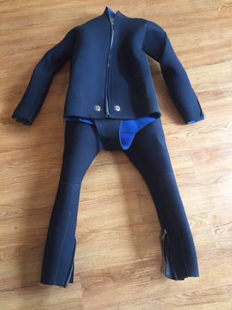 Scuba Diving Mens Large Wet Suit with gloves boots and hat $75
