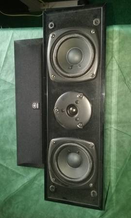 Yamaha center channel speaker $25