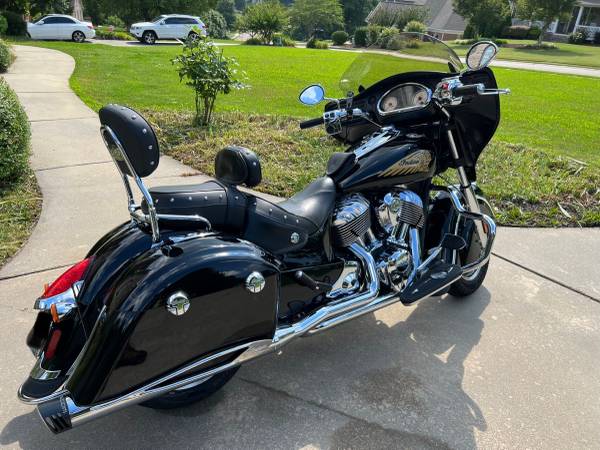Photo 2014 Indian Chieftain $10,500
