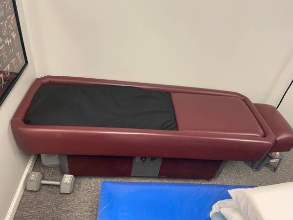 Photo Water massage table $1,500